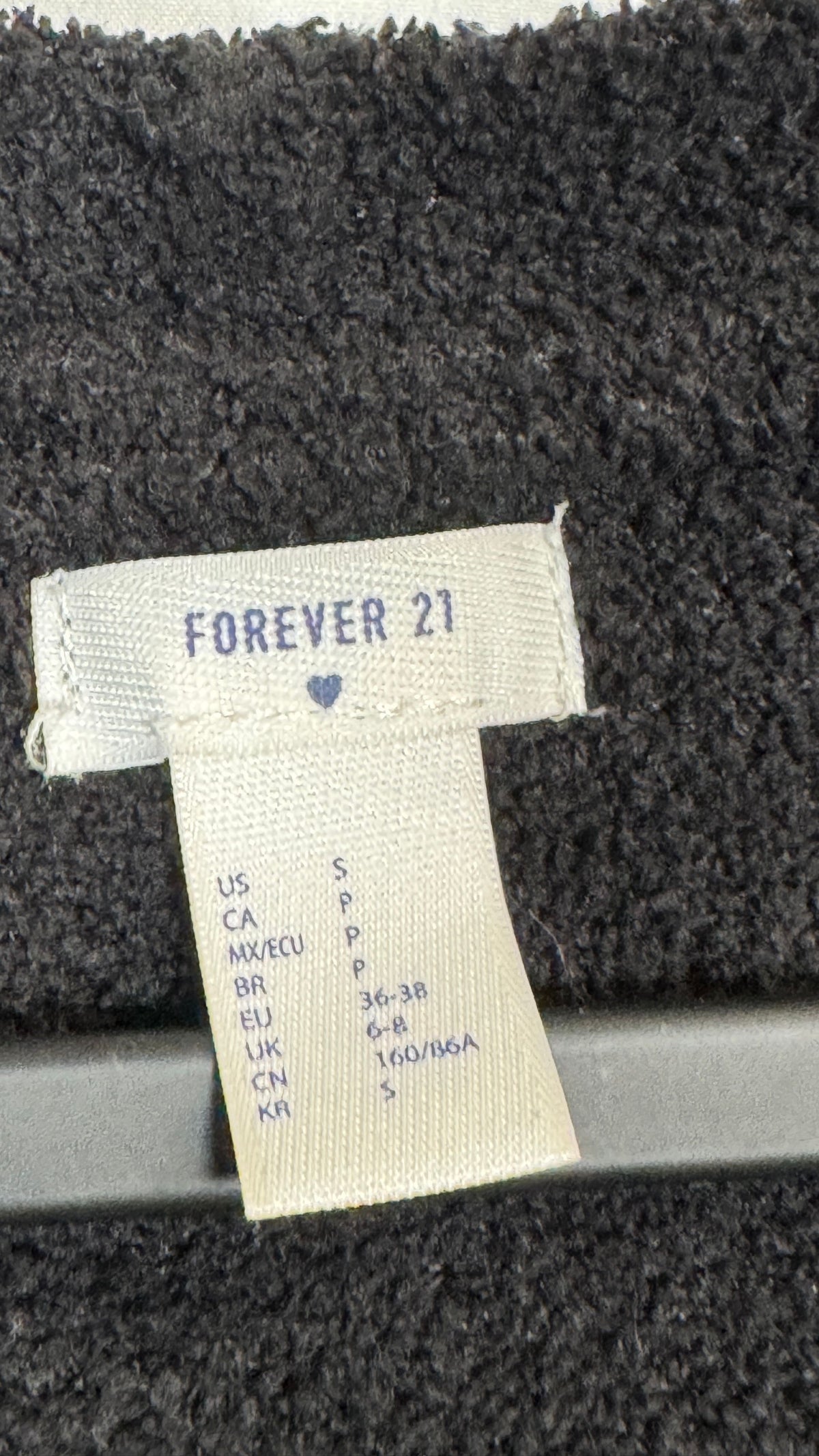 Forever 21 Women's Small Cropped Long Sleeve Knit Cardigan - Image 3