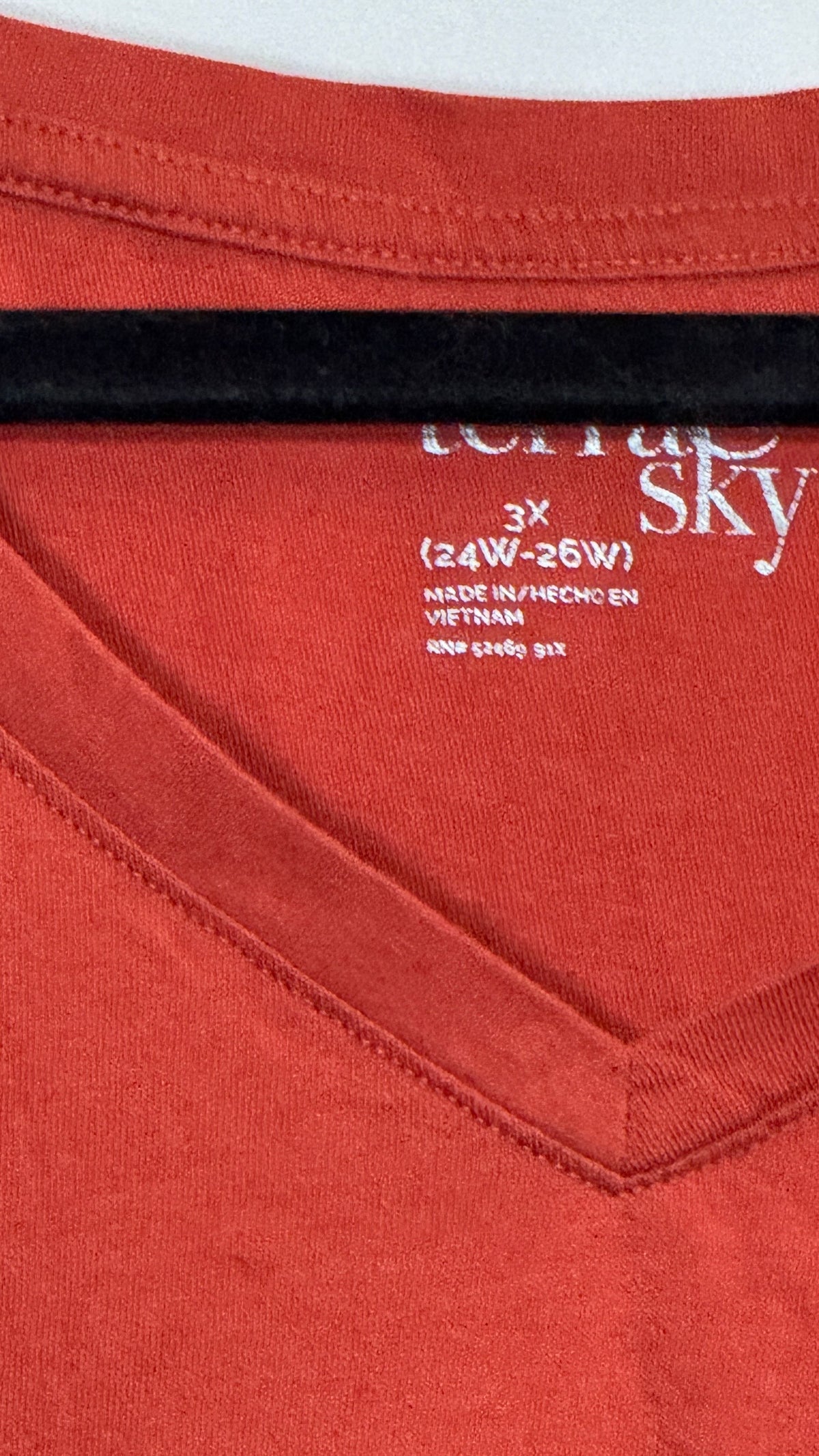 Terra & Sky Women's 3X Lightweight Cotton-Blend V-Neck Shirt - Image 3