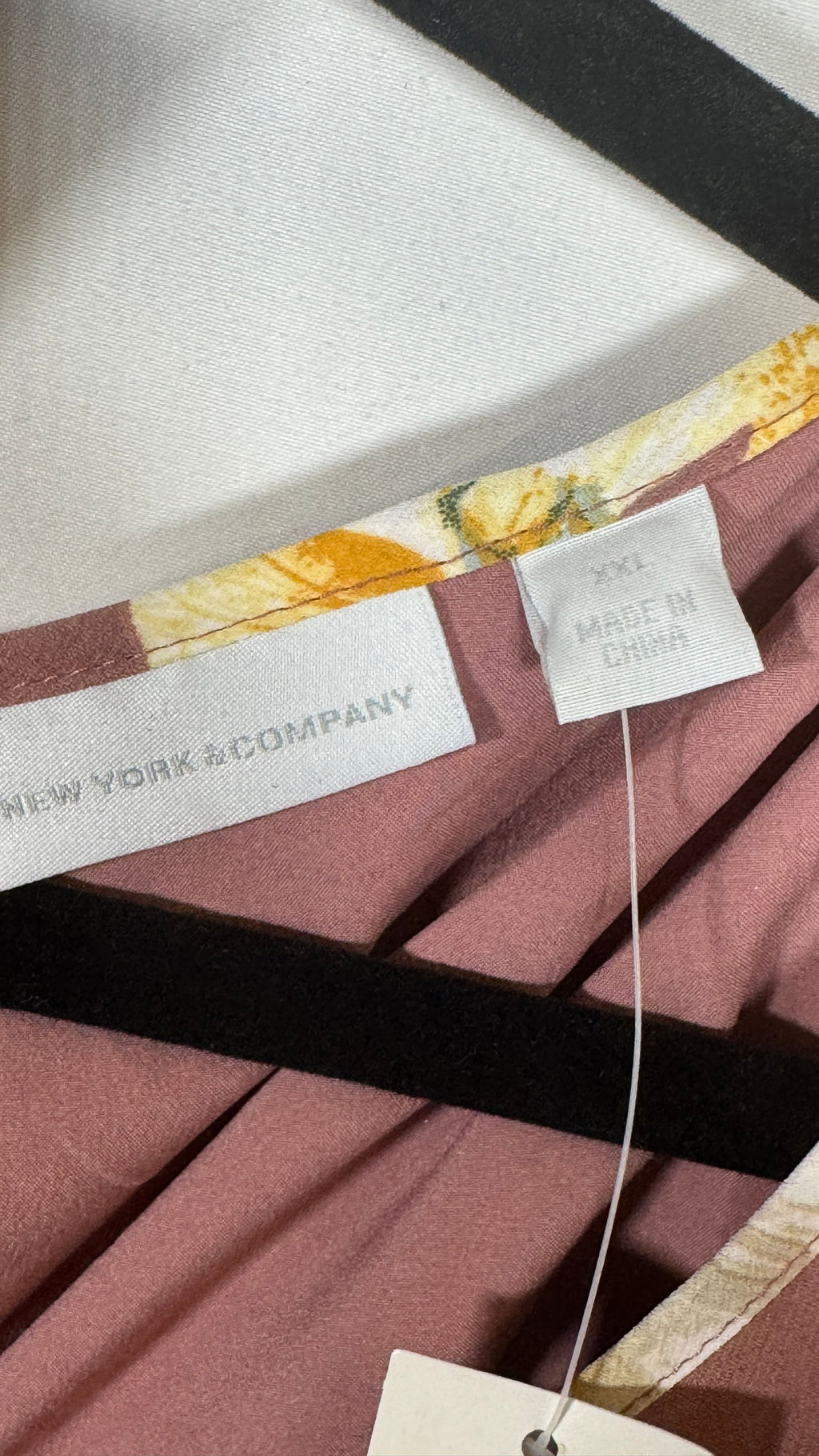 New York & Company Women's XXL Floral 3/4-Sleeve Dress with Tie Detail - Image 4