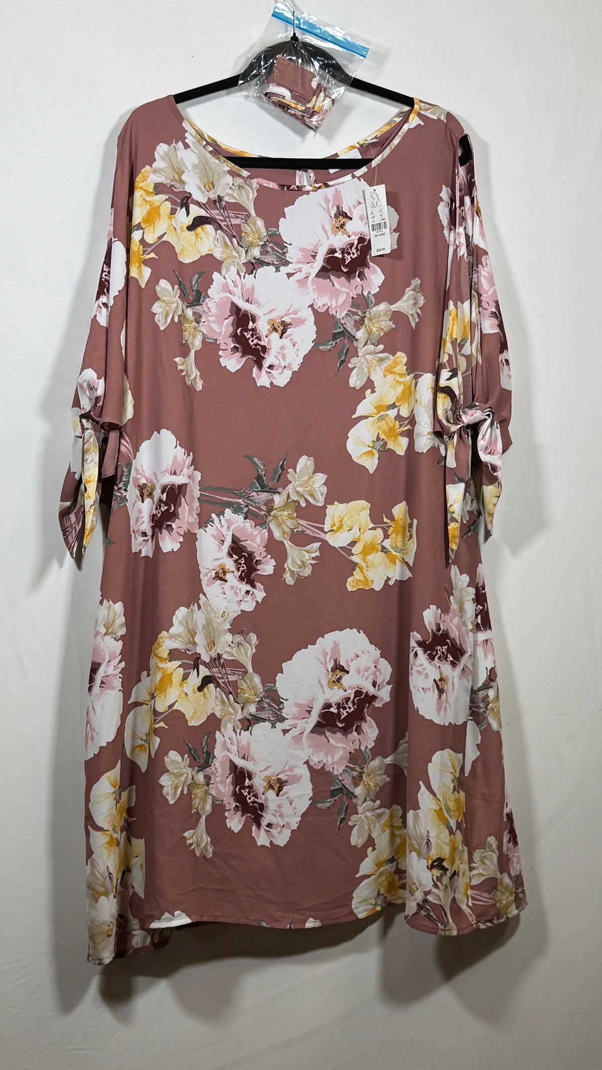 New York & Company Women's XXL Floral 3/4-Sleeve Dress with Tie Detail - Image 2