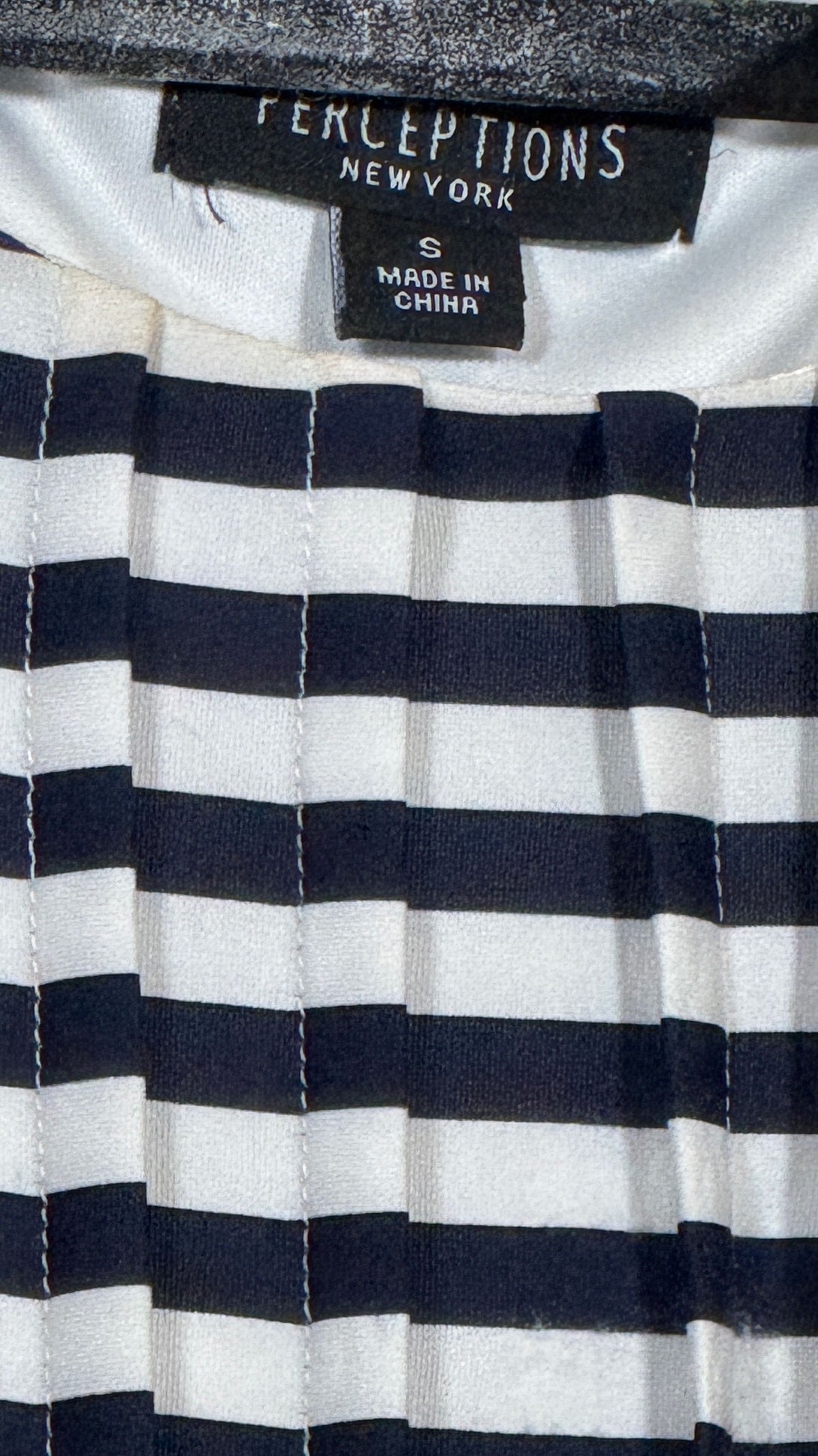Perceptions Women's Small Striped Short Sleeve Dress with Patterned Hem - Image 3
