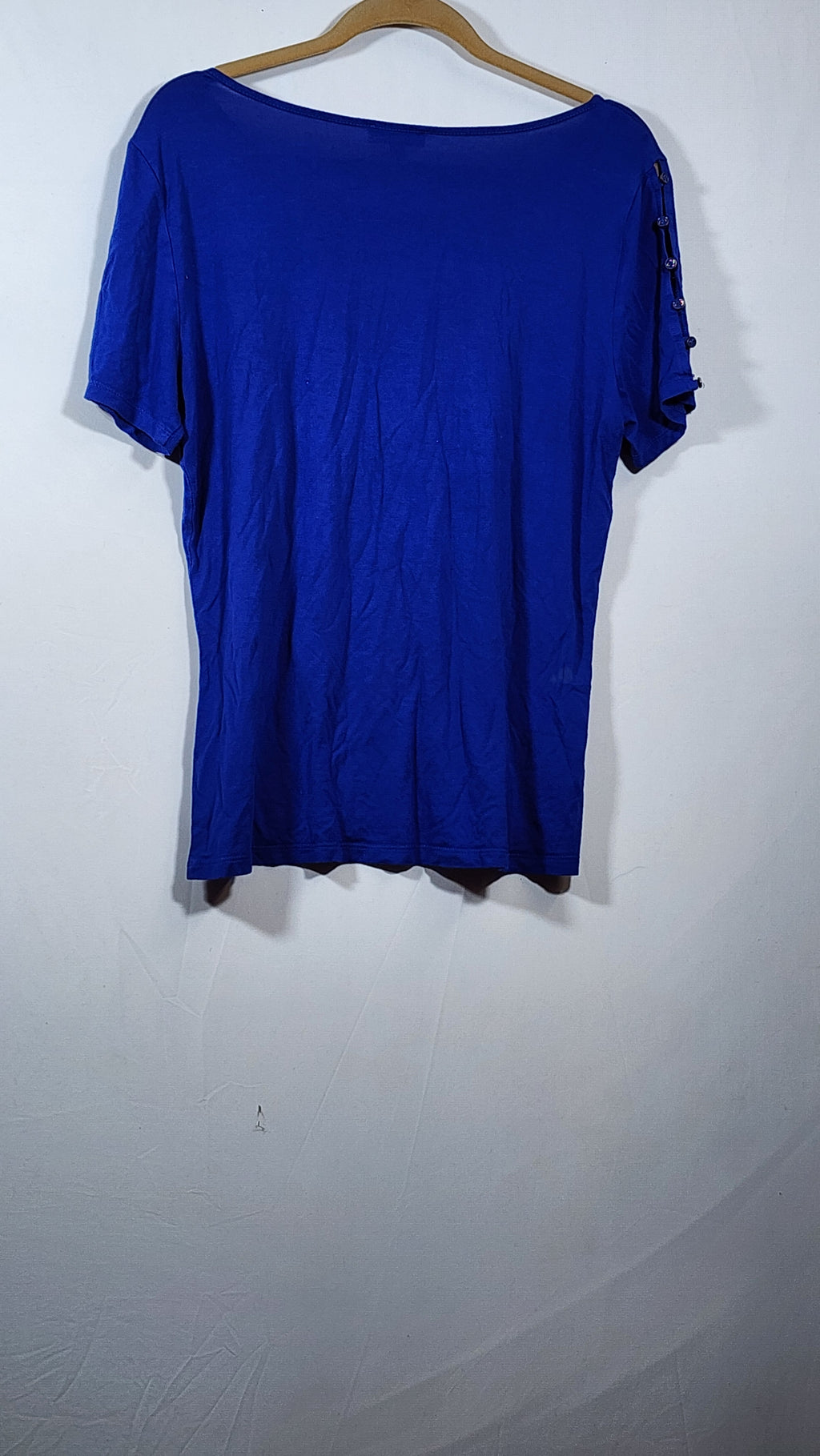 Apanda Women's XL Short Sleeve Top with Button-Detail Sleeves - Image 3