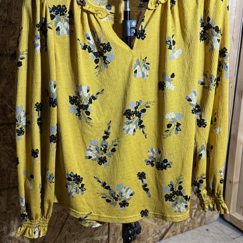 Yellow Floral Long Sleeve Blouse with Smocked Cuff and Ruffle Detail - Image 7