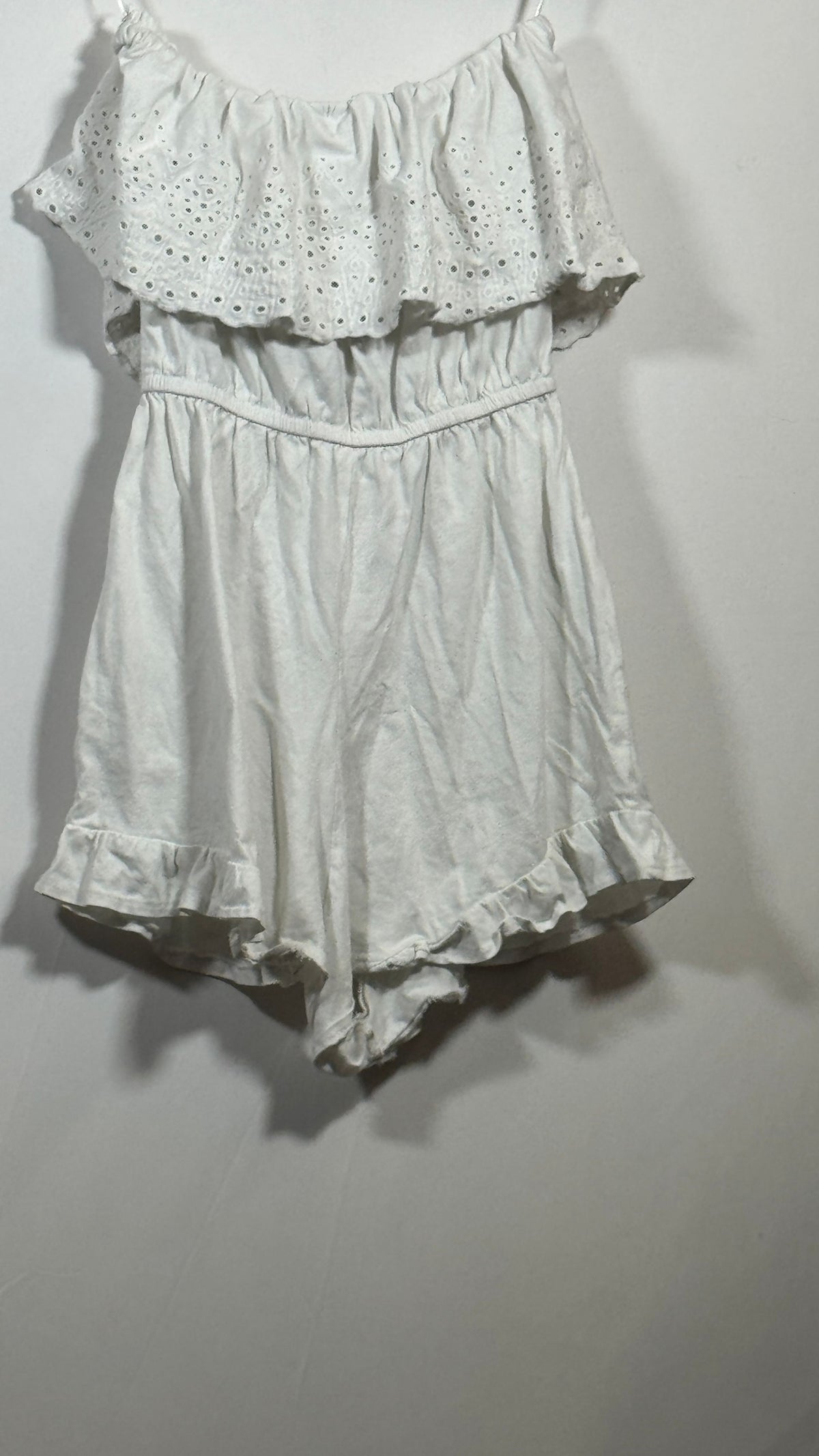 rue21 XS White Cotton Romper with Eyelet Lace Ruffle Detail - Image 4