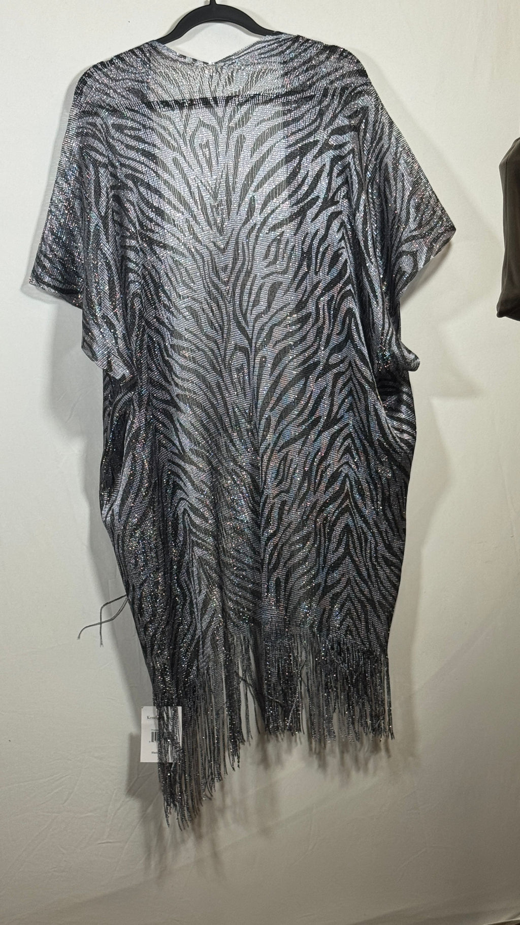 Kendall James Zebra Print Kimono Silver Shimmer Polyester Fringe Hem - Image 5