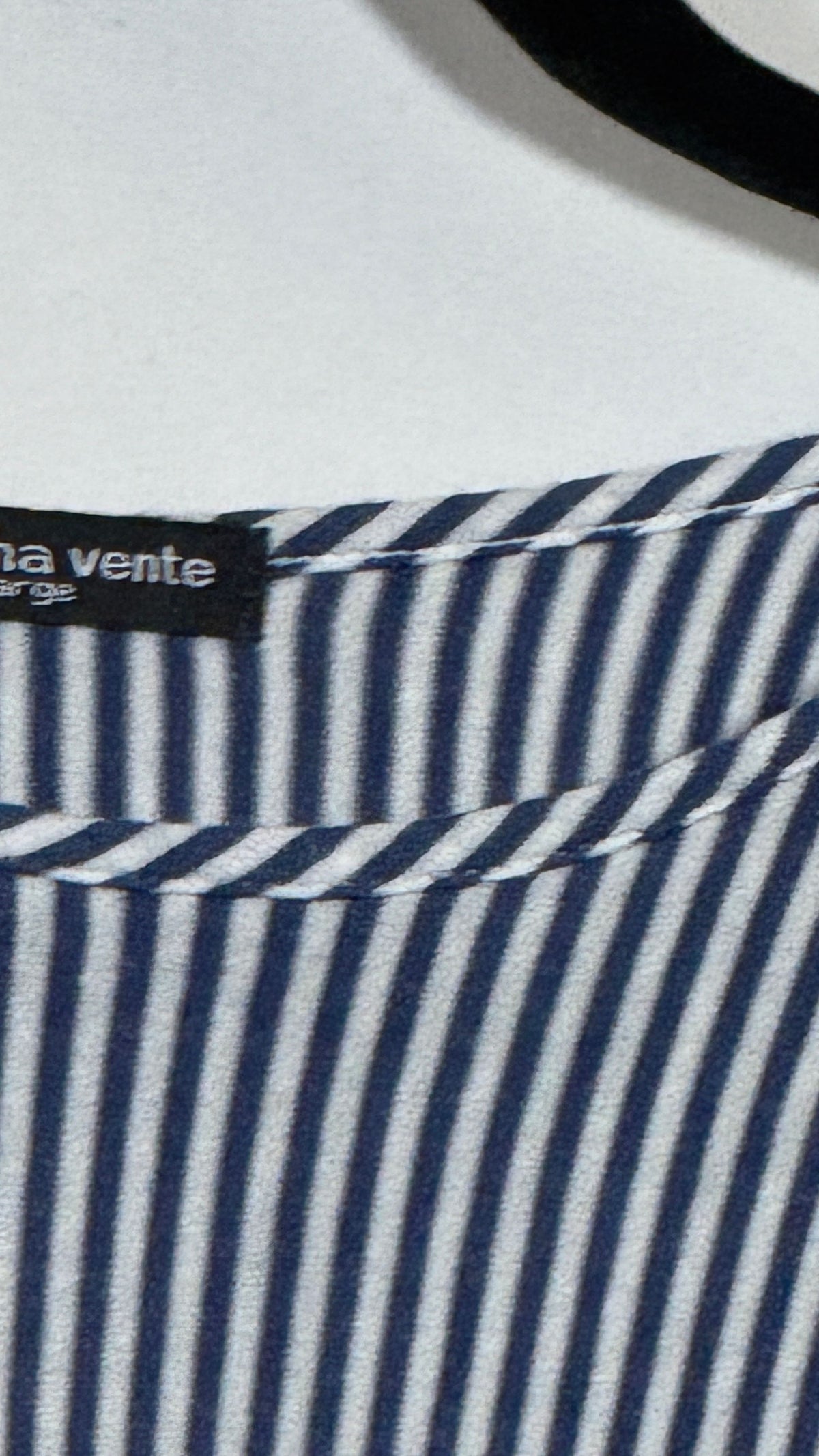 cha cha vente sleeveless navy striped dress with white lace trim - Image 4