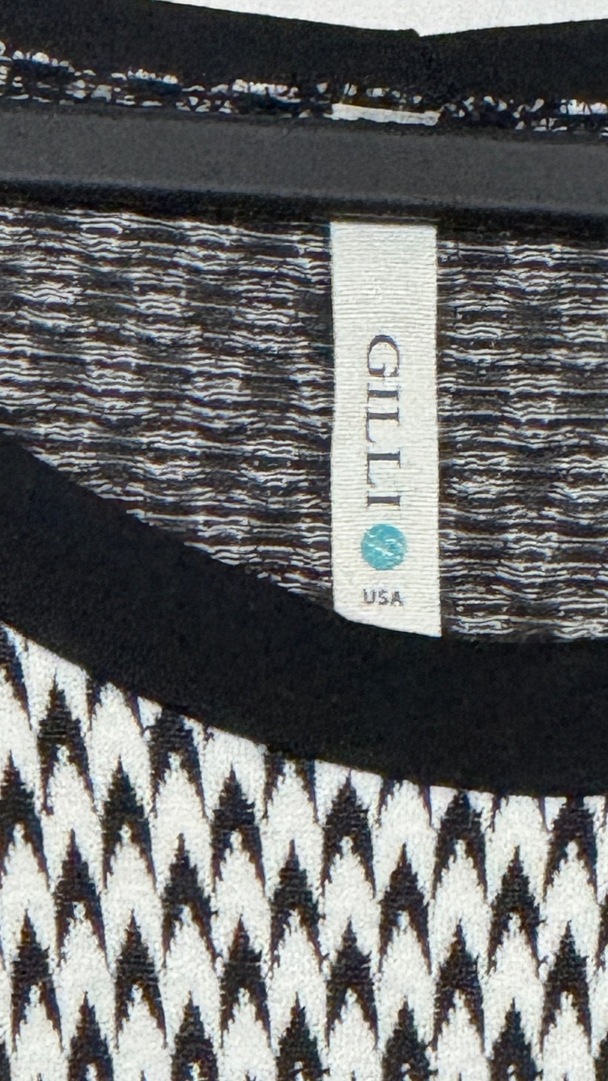 Gilli Medium Sleeveless Dress Black and White Patterned Knit - Image 4