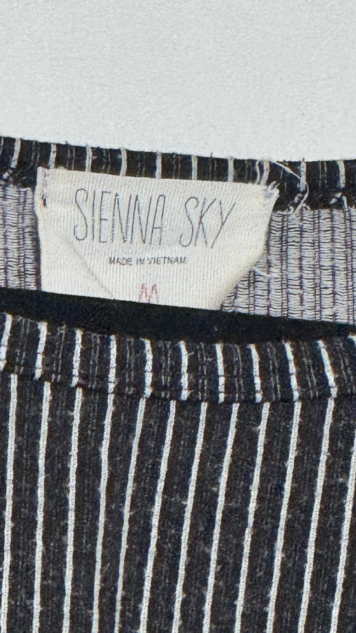 Sienna Sky Black and White Striped Long Sleeve Top Size Medium - Image 5