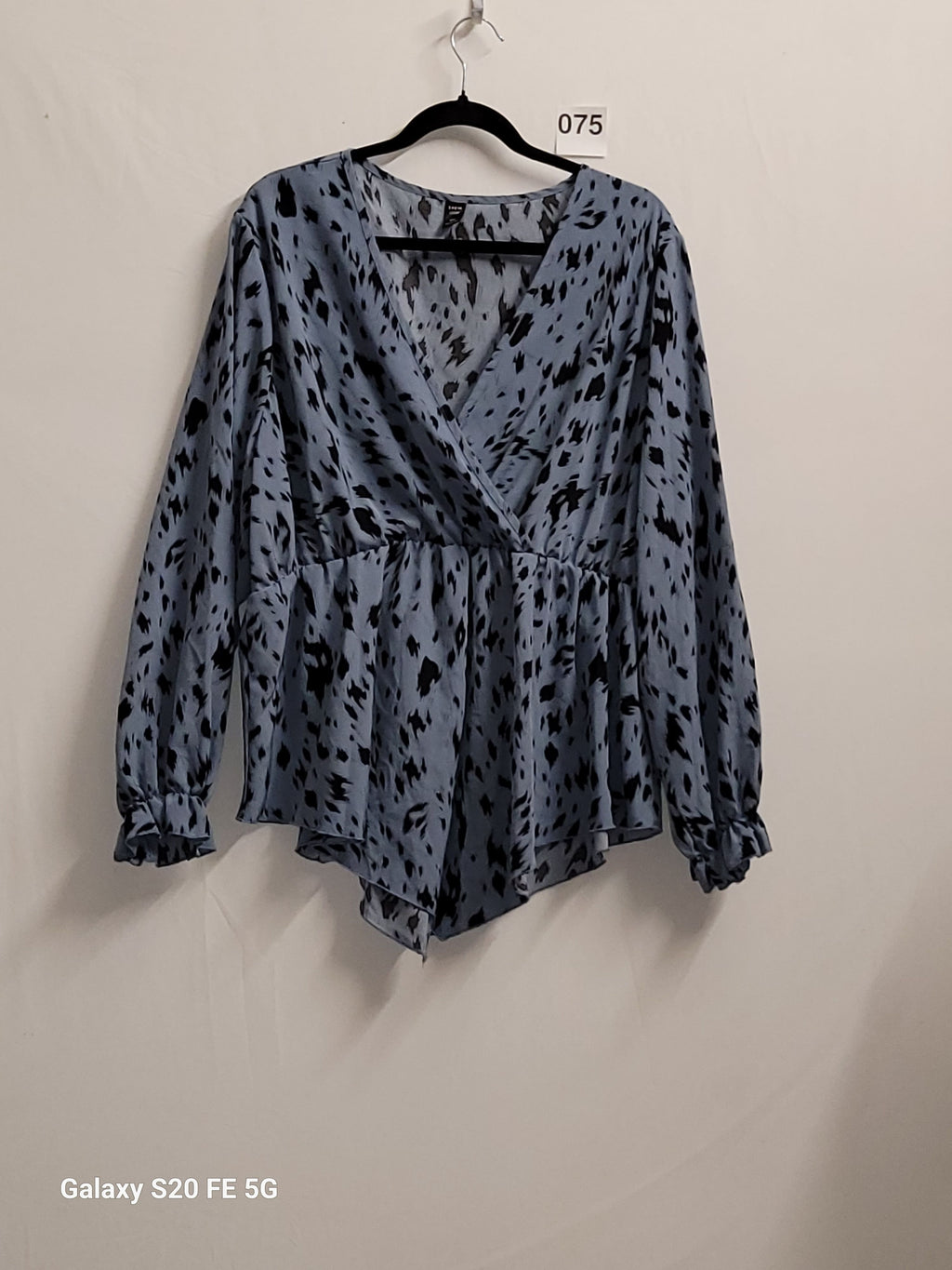 SHEIN Curve 3XL Animal Print Surplice Neck Top - Image 2