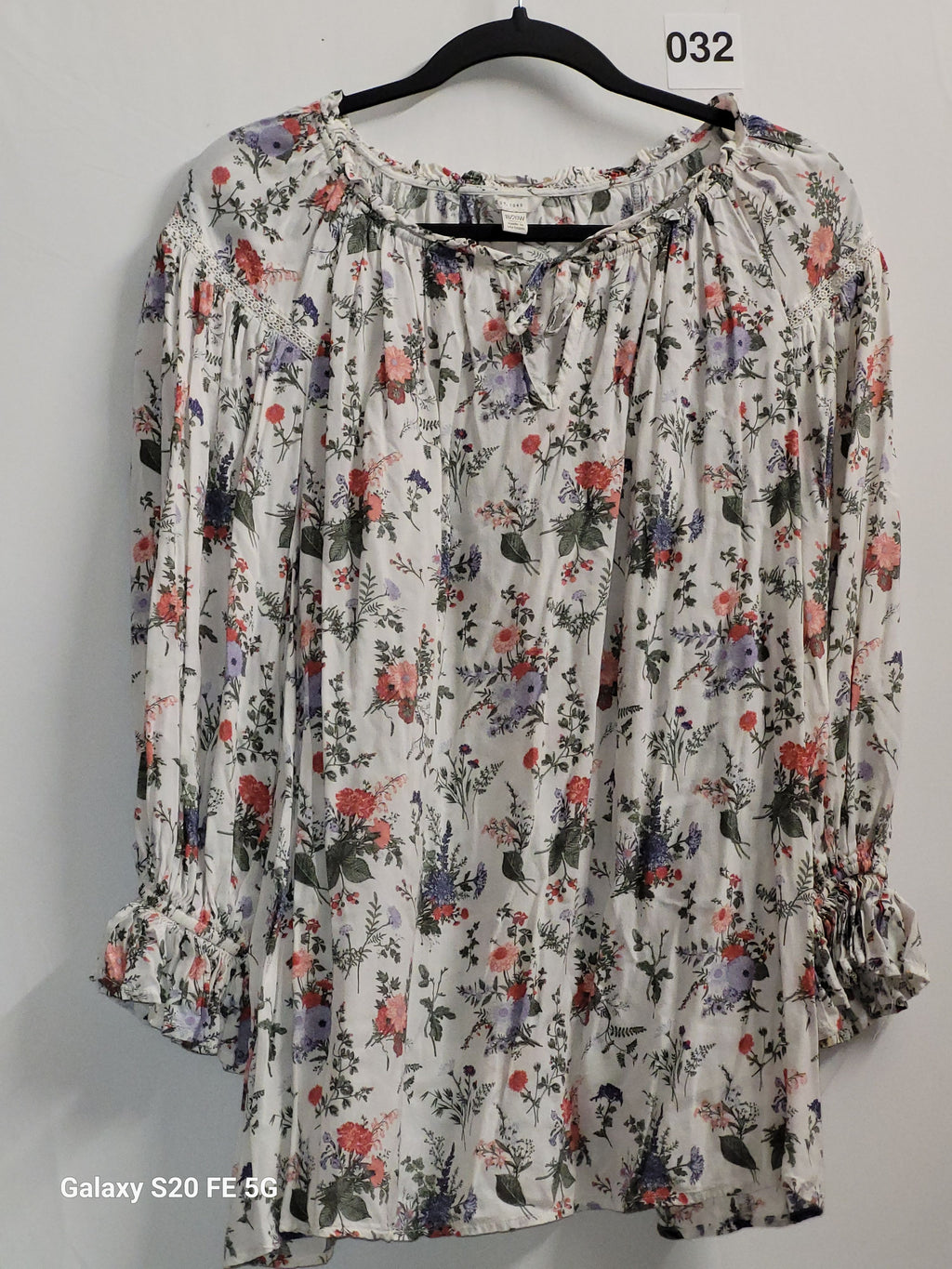 ST. 1946 Peasant Blouse 18/20W Multicolor Floral Pullover - Image 2